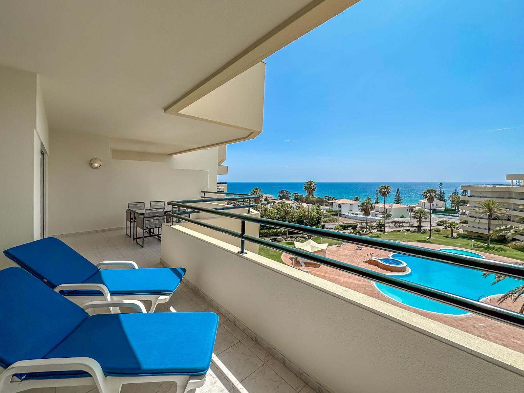 Luxury Apart Wstunning Sea Views, Walk Beach อัลบูเฟรา ภายนอก รูปภาพ
